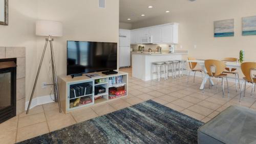 Seacrest House | Monterey Condos B302