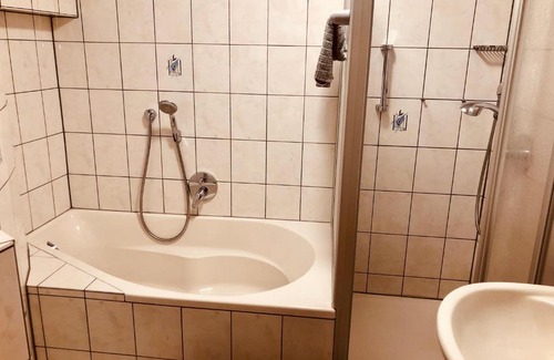 Idar-Oberstein Apartment | Monteur- und Gästehaus am Brückchen mit All Inklusive Nutzung