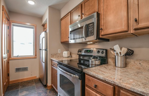 Lakeside Village Condo | Montezuma 1771 by SummitCove Vacation Lodging