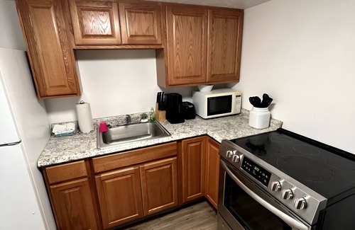 Montpelier Apartment | Montpelier’s Hideout 25 to Lake