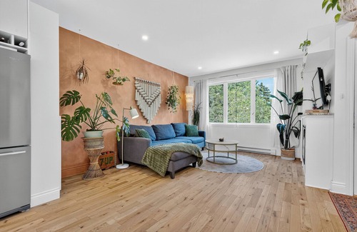 Montreal Condo | Montreal gem: 3 bedroom home in Verdun with parking across from the water/trails