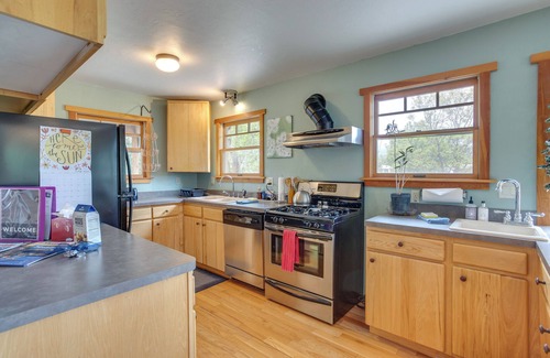 Vernal House | Montrose Family Home w/Yard & Fruit Trees!