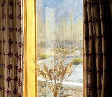 Hunza Hotel | Montvale Resort