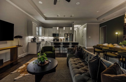 West Dallas House | Moody Cowboy Lounge, Stylish 4BR Retreat Near Downtown Dallas