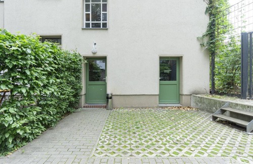 Friedrichshain Apartment | Mooeve 19 apartment in Berlin