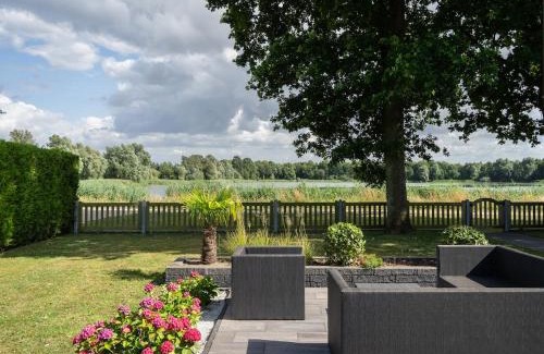 Heinkenszand House | Mooie, luxe woning aan het water 7 persoons VP005