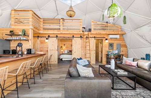 Cosby RV Rental | 🌙💃 Moon Dance Glamping Dome w/Hot Tub, Bath, Kitchen