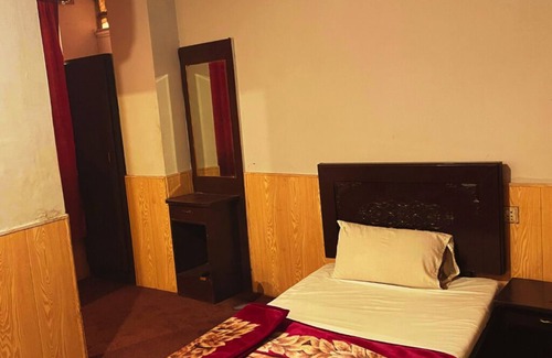 Faisalabad Hotel | Moon Hotel