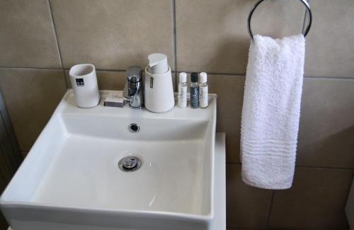 Greater Johannesburg Metropolitan Area Apartment | Moon Octave