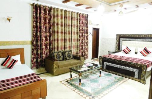 Johar Town Hotel | Moon Palace Hotel Lahore