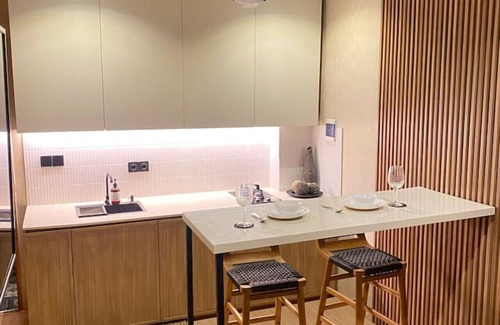Babakan Apartment | Moon Studio - Private Pool Loft Canggu