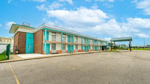 Hattiesburg Hotel | Moonlight Inn