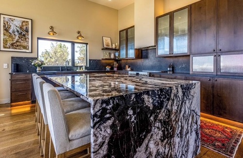 Emigrant House | Moonrise Ridge, a Contemporary Luxury Mountain Home set in Paradise Valley!