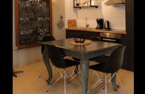 Lesvos Apartment | Moonstone house B