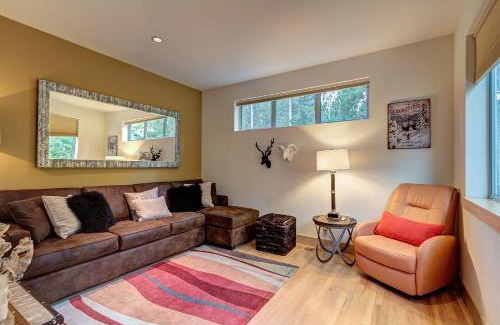 Breckenridge Heights House | Moonstone Modern by Great Western Lodging