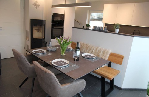 Eilsum House | Moor Huus Auszeit - Brand new 85sqm vacation home with dog permit directly on the