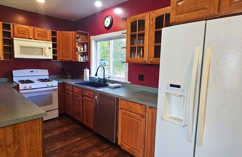 Greenville Junction Apartment | Moosehead Lake Lodge* Direct ATV and Beach access