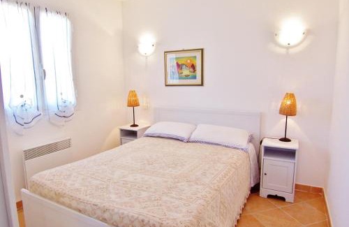Favone Apartment | MORA