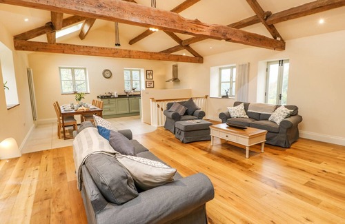Honley Cottage | MORGAN'S BARN, pet friendly, character holiday cottage in Honley