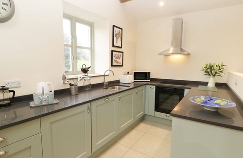 Honley Cottage | MORGAN'S BARN, pet friendly, character holiday cottage in Honley