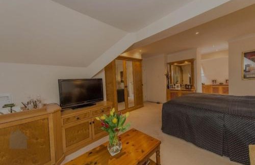 Bolton House | Morning Glory