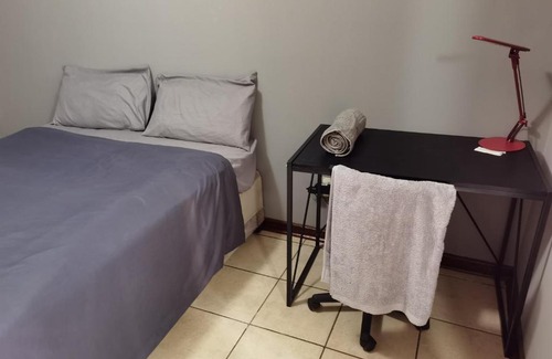 Greater Johannesburg Metropolitan Area Apartment | Morning rush