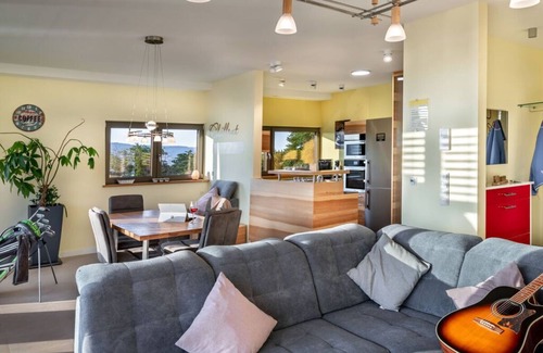 Kenn Apartment | Mosel Sky Lounge with loggia & panoramic view