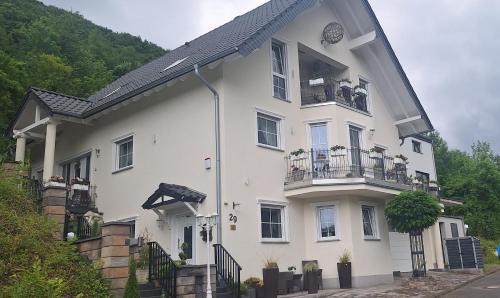 Kurrenberg Apartment | Moselburgblick