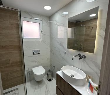 Nea Peramos Apartment | MosHouse Apartment ! 2 Bedrooms Apartment!