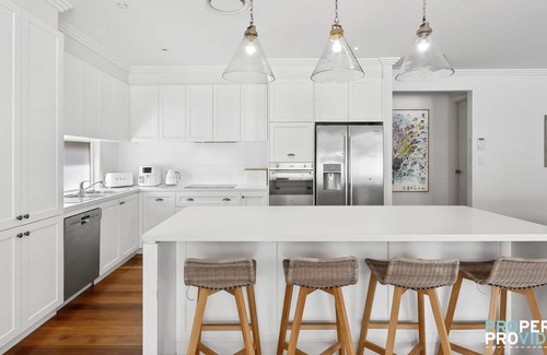 Mosman House | Mosman Family Holiday Retreat - Heated Pool