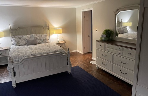 Maysville Bed & Breakfast | Moss Manor Maysville - Golf Course View Historic Bed & Breakfast