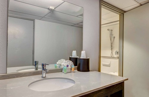Central Arlington Hotel | Motel 6 Arlington, Tx – Entertainment District