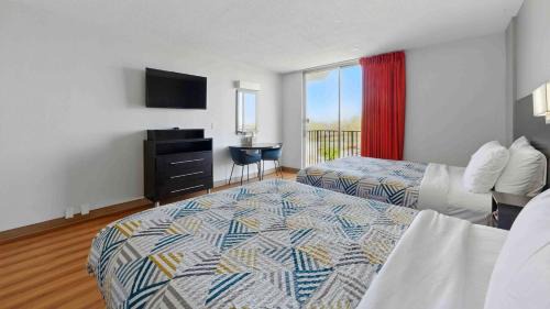 Eagan Park Hotel | Motel 6-Atlanta, GA - Atlanta Airport