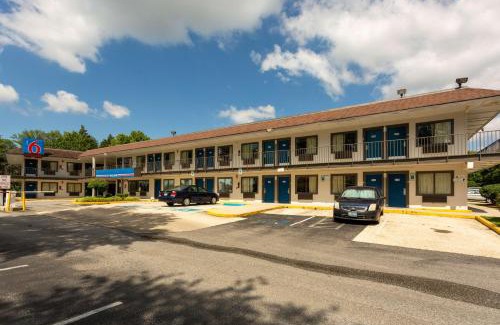Camp Springs Hotel | Motel 6-Camp Springs, DC - South Camp Springs