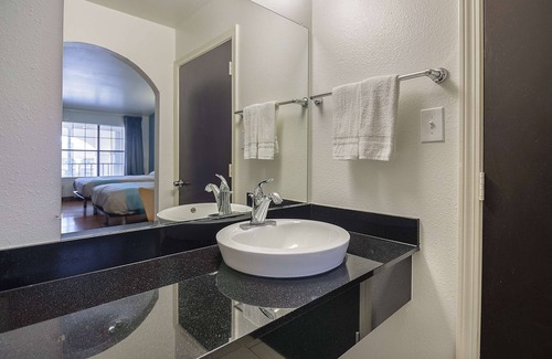 Canton Hotel | Motel 6 Canton, TX
