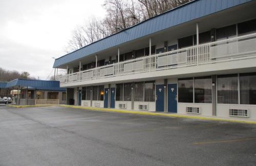 Chilhowie Hotel | Motel 6-Chilhowie, VA