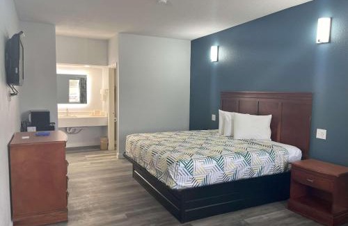 Cleveland Hotel | Motel 6 Cleveland, MS – Delta State University