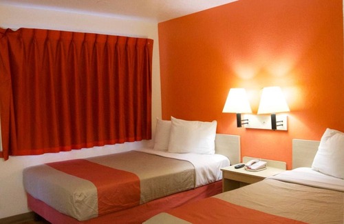 Flagstaff Hotel | Motel 6 Flagstaff, AZ - Butler