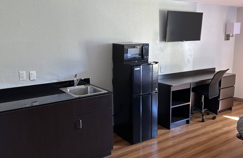 Greensboro Hotel | Motel 6 Greensboro, NC - Airport