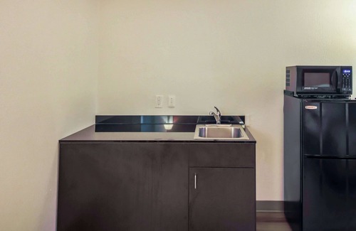 Greensboro Hotel | Motel 6 Greensboro, NC - Airport