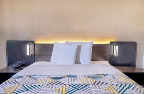 Hammond Hotel | Motel 6 Hammond, IN - Chicago Area