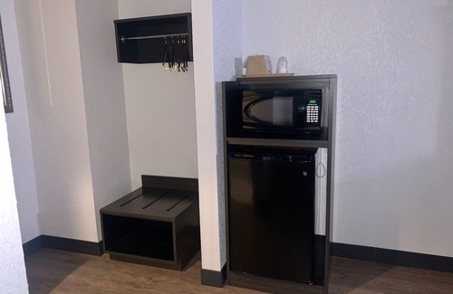 Hillsville Hotel | Motel 6 Hillsville, VA