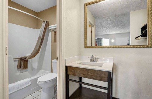 Hillsville Hotel | Motel 6 Hillsville, VA