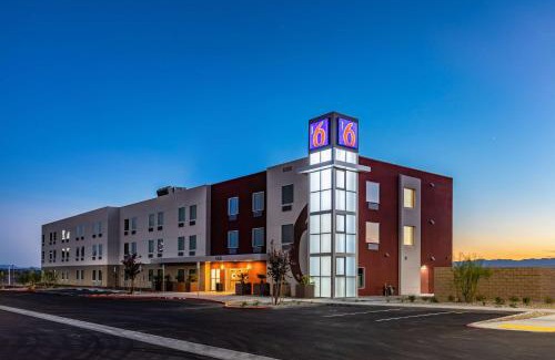Las Vegas Hotel | Motel 6-Las Vegas, NV - Motor Speedway