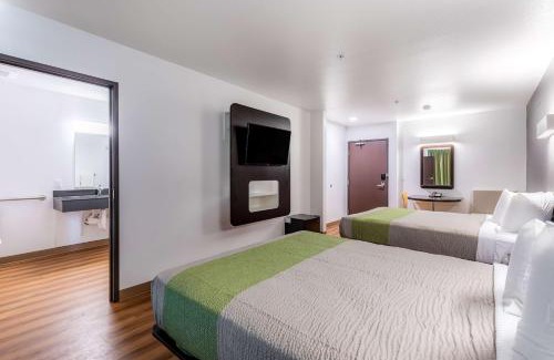 Las Vegas Hotel | Motel 6-Las Vegas, NV - Motor Speedway