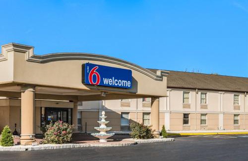 Levittown Hotel | Motel 6-Levittown, PA - Bensalem