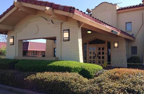 Monroe Hotel | Motel 6-Monroe, LA