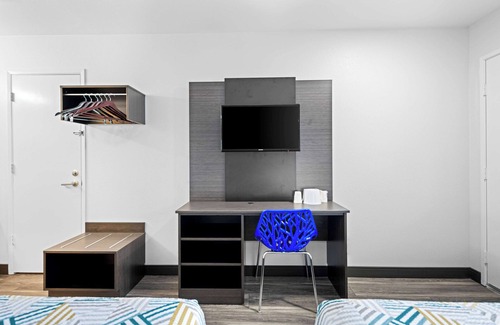 North Fremont Street Hotel | Motel 6 Monterey, CA