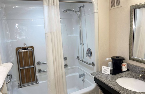 Central Oklahoma City Hotel | Motel 6 Oklahoma City, OK - Fairgrounds West