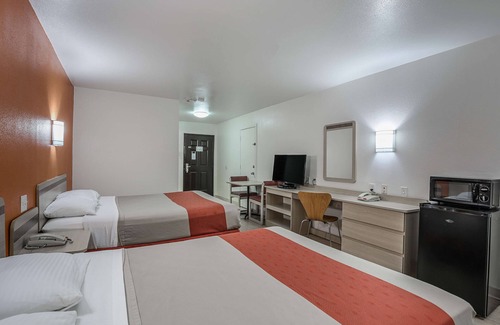 Pasadena Hotel | Motel 6 Pasadena, TX